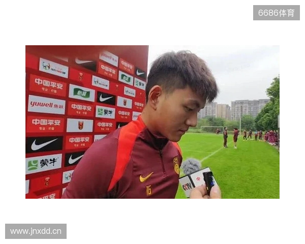 李昊:第一场输越南有很多客观因素 杨希天天给我炫耀全运会金牌 李昊:第一场输越南有很多客观因素 杨希天天给我炫耀全运会金牌